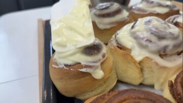 Синабоны с нежным творожным кремом: фото скрин рецепта