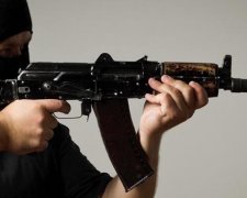 Маніяк з іграшковою зброєю ґвалтував продавчинь нічних кіосків