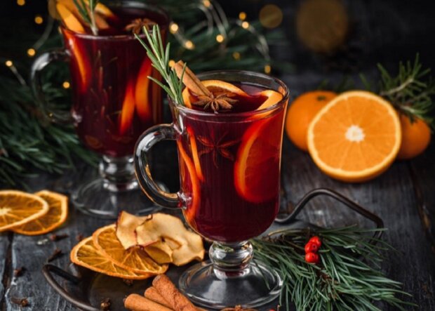 Рецепт  клюквенного глинтвейна от Юлии Высоцкой: порадуйте родственников на Рождество и Новый год