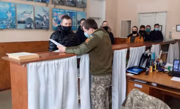 Призовники, фото: армія Інфо