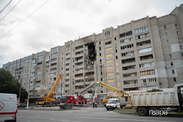 Харків за тиждень пережив 13 обстрілів: троє постраждалих, атака на "Епіцентр"