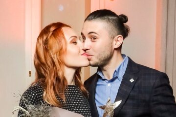 Алеша і Тарас Тополя, instagram.com/alyoshasinger/