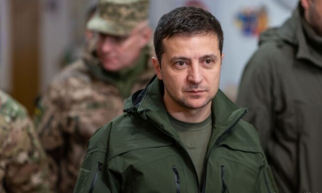 Главное за день воскресенье 3 ноября: Матиос срочно покинул Украину, обращение Зеленского к военным и "сюрприз" от Укрзализныци