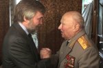 Вадим Новинский поздравил ветерана войны