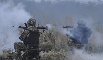 Війська окупантів "гатили" по всім лініям фронту
