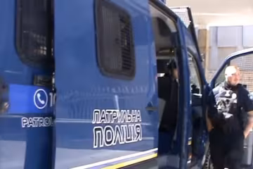 Під Запоріжжям зник сивий чоловік у навушниках, сестра благає про допомогу