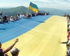 День Флага Украины: нелюди цинично надругались над национальной гордостью