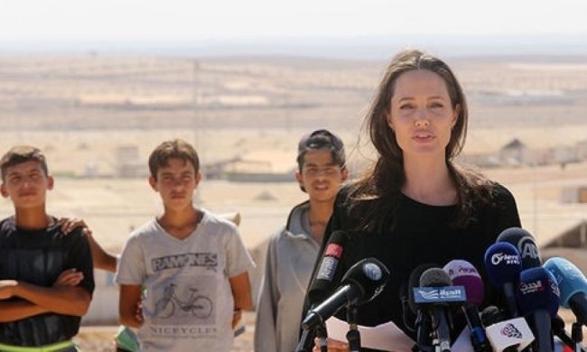 Анджелину Джоли назвали "аморальной"