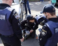 Жорстоке побиття школярки в Одесі: нападниці вийдуть сухими з води