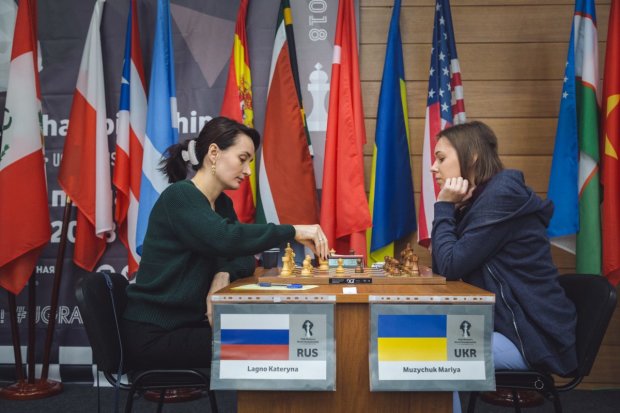 Музичук вилетіла з чемпіонату світу з шахів, програвши екс-українці