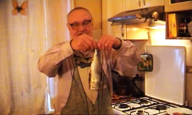 Дядя Яша, скриншот из видео