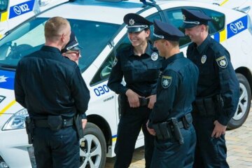 «Полицейские 19 сентября начнут патрулировать улицы Харькова» - Яценюк
