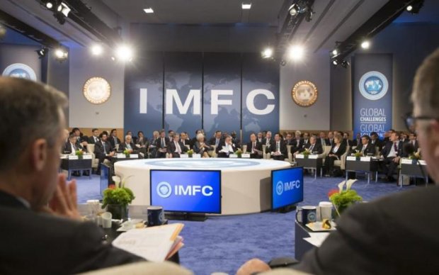 Политизация тарифных вопросов ставит под угрозу сотрудничество с МВФ, - политолог