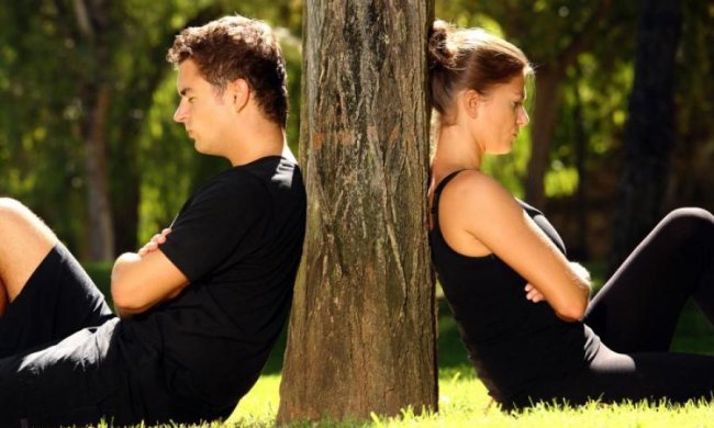 Любовный гороскоп на 25 мая: звезды советуют готовиться к худшему