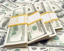 Откуда в Украину поступают миллиарды долларов