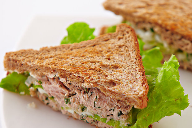 Сэндвичи с тунцом и сыром на все случаи жизни