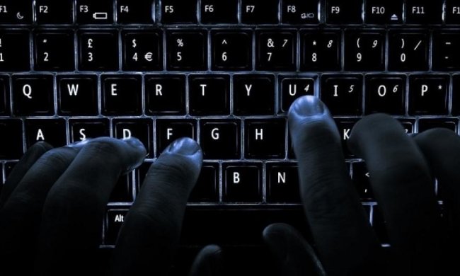 "Українські кібервійська" позбавили терористів 13 мільйонів гривень