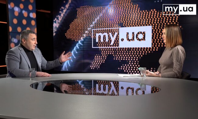 Роман Головін