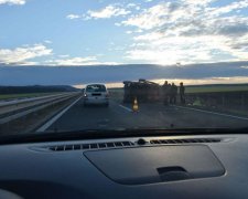 Автобус з українцями перекинувся у Словенії, є загиблі: відео