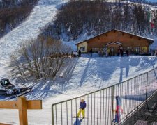 Моторошна лавина поховала живцем туристів