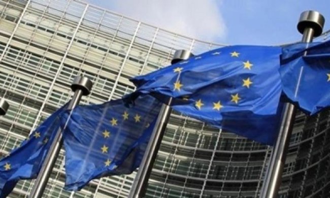 Правительственный кризис в Украине дает шанс ускорить реформы - Еврокомиссия