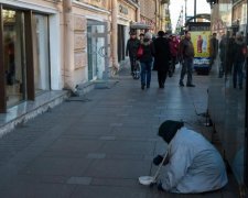Раптове зцілення: як розважаються жебраки, поки ви не бачите