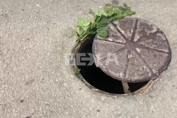 Комунальники Кернеса начхали на безпеку харків'ян та залишили "портал в пекло" під ногами