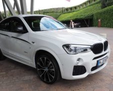 Не бита, не крашена: олимпийский чемпион продает путинскую BMW