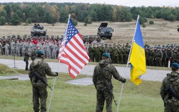 Забудьте про зброю: чому армії не світить допомога від США