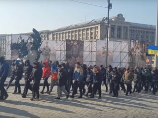 марш патриотов, скриншот из видео