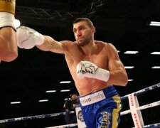 Віктор Вихрист успішно дебютував в профі-боксі, facebook.com/ECBOXING