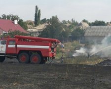 Одесскую больницу пришлось спасать от горящей свалки (фото)