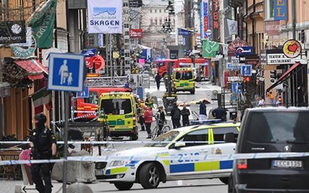 Премьер-министр Швеции подтвердил теракт в Стокгольме