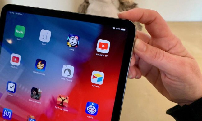 Гори клею і магнітів: новий iPad Pro засмучує якістю