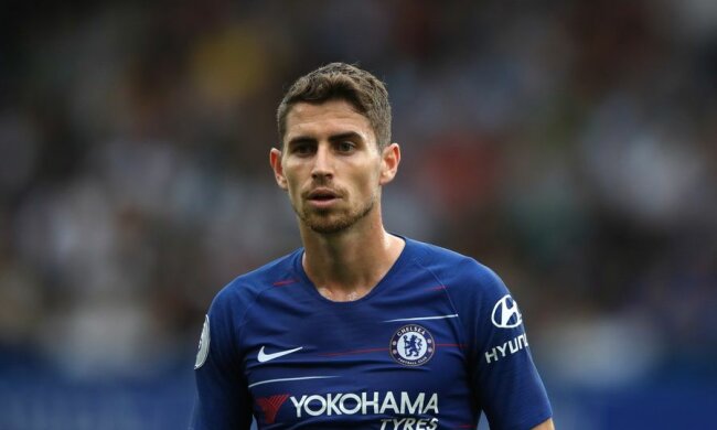 Схопив просто за "найсвятіше": відомий футболіст осоромився на весь світ, відео