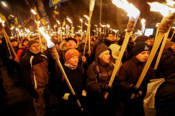 Смолоскипна хода в Києві, УНІАН
