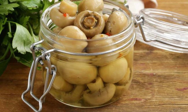 Печериці по-венесуельськи: найкращий рецепт маринованих грибів