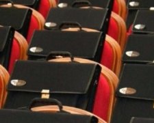 Закон про держслужбу суперечить нормам міжнародного права