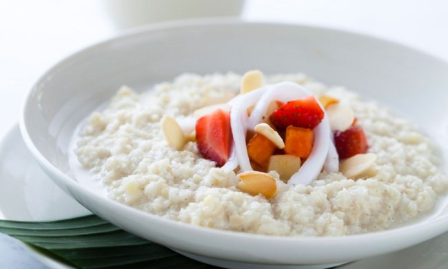 Рисова каша на молоці: швидкий і смачний сніданок