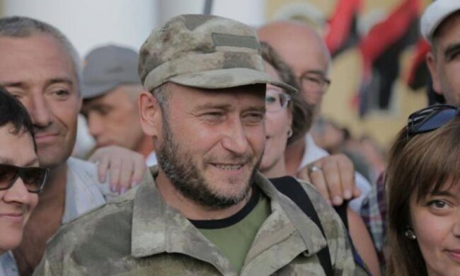 "Правый сектор" на Майдане пообещал импичмент президенту (фото, видео)