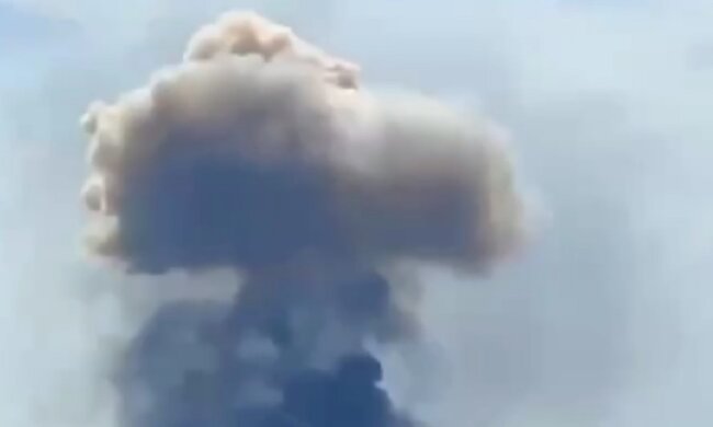 Взрыв в Крыму, скриншот с видео