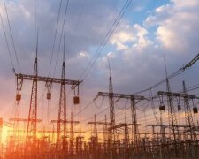 Знеструмлення через обстріли: лінії електропередач