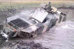 Новий український броньовик втопили у болоті під час випробувань (фото)