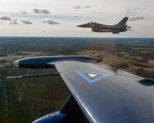 Два десятки путінських літаків шпигували за балтійцями