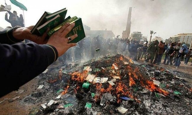 Книжковий ринок України кинули на поталу монополіста
