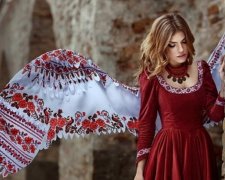 Сюрреалістичні фотографії українки підкорили світ