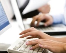Депутати продовжують користуватись російськими e-mail