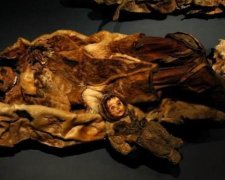 У Гренландії мисливці знайшли 500-річну гробницю з муміями