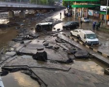 Четырнадцать человек пострадали из-за ливня в Тбилиси