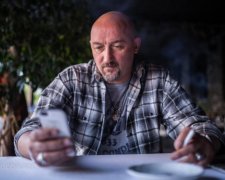 "Здесь хотя бы не убивают в подъездах": Мочанов показал впечатляющую переписку с Бабченко